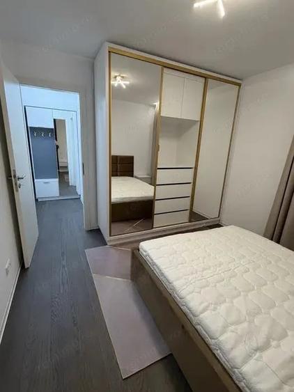Apartament cu 2 camere semidecomandat în Buziașului
