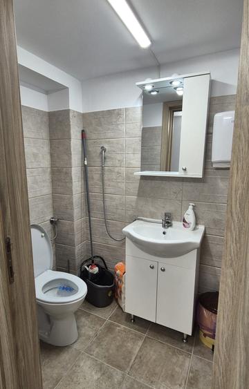 Spațiu comercial, în Ultracentral