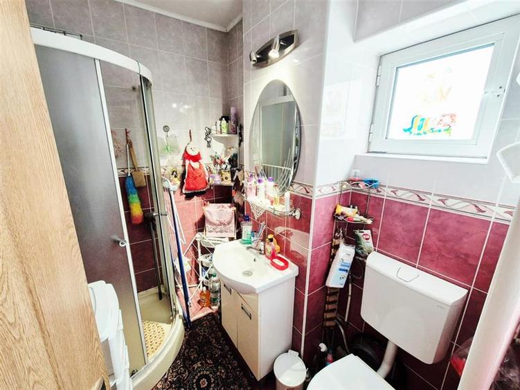 Apartament cu 2 camere semidecomandat în Dacia
