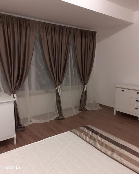 Casă cu 5 camere cu Canalizare în Dumbrăvița