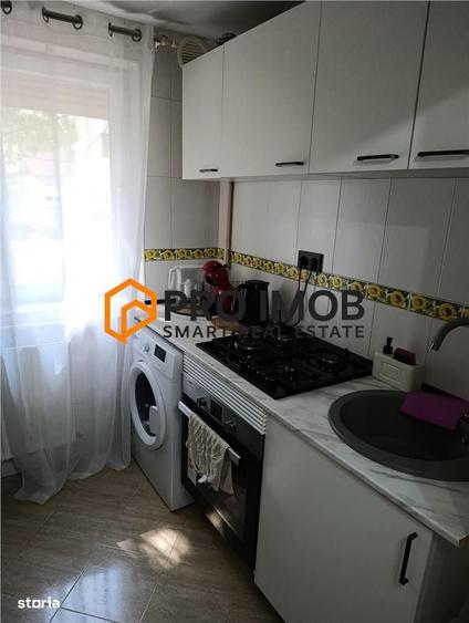 Apartament cu 2 camere decomandat, mobilat în Micro 5