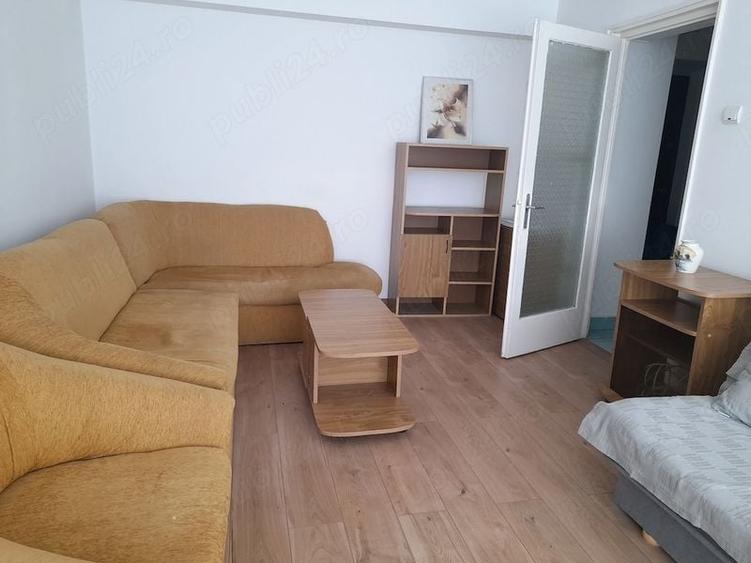 Apartament cu 3 camere decomandat în Grivița