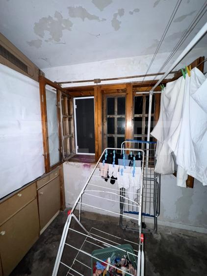 Apartament cu 2 camere semidecomandat, mobilat în Găești