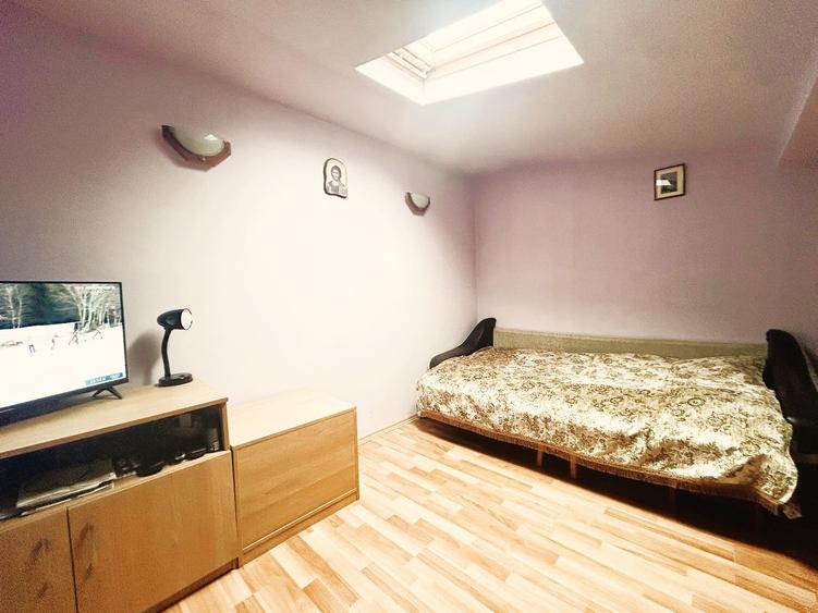 Apartament cu 3 camere semidecomandat în Armeneasca