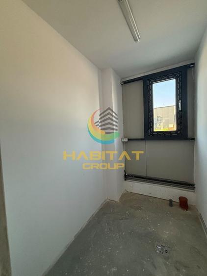 Spațiu industrial, de 588 mp, în Est