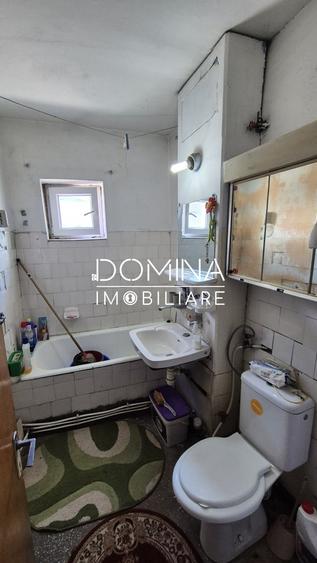Apartament cu 3 camere decomandat, mobilat în Traian