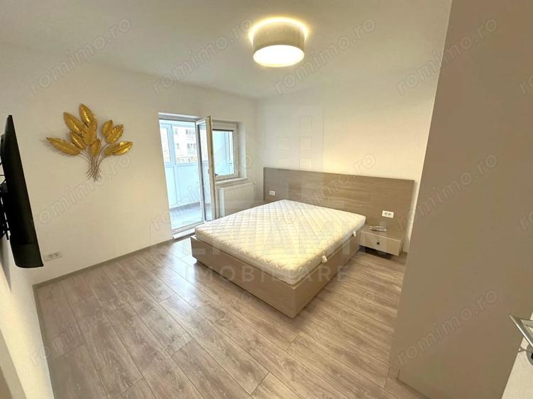 Apartament cu 4 camere decomandat în Central