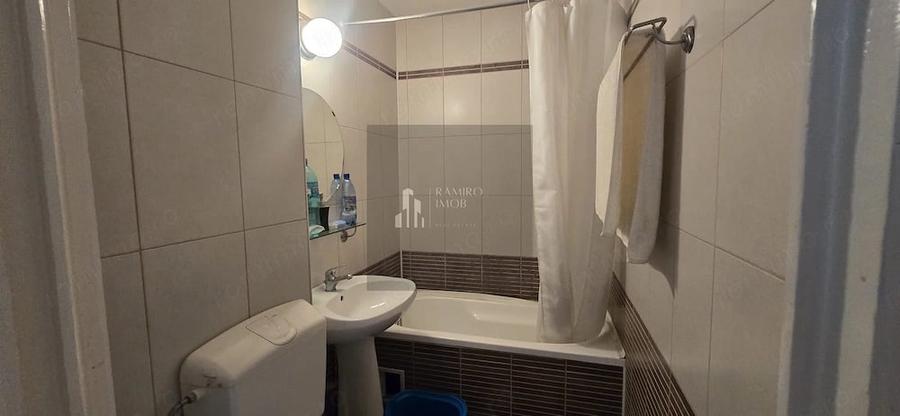 Apartament cu 2 camere semidecomandat în Giurgiului