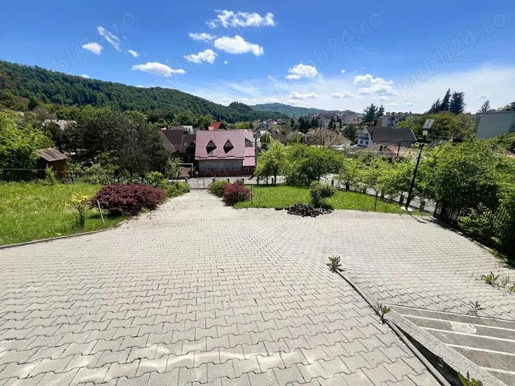 Spațiu comercial, de 324 mp, în Sovata