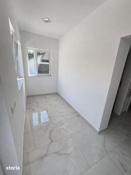 Casă cu 3 camere cu Teren 500 Mp în Valea Roșie