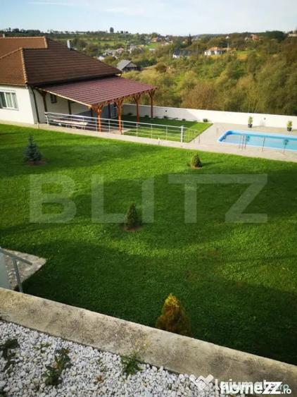 Casă cu 5 camere cu Teren 4400 Mp în Central