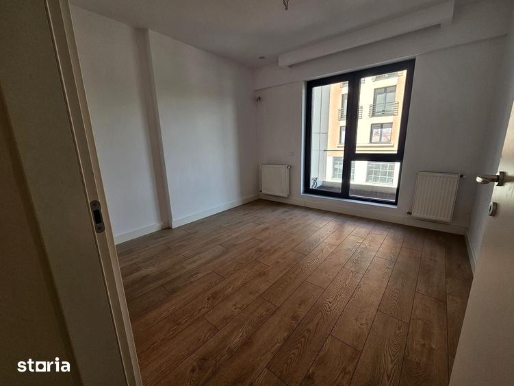 Apartament cu 3 camere în Băneasa