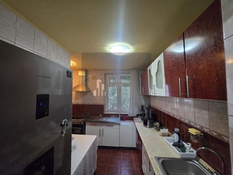 Apartament cu 3 camere decomandat, mobilat în Rahova