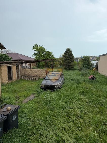 Casă individuală cu 4 camere cu Canalizare în Lumina