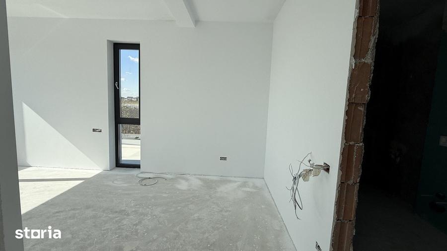 Casă cu 4 camere cu Teren 804 Mp în Balotești