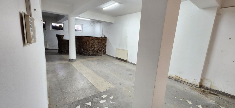 Spațiu comercial, de 93 mp, în Central