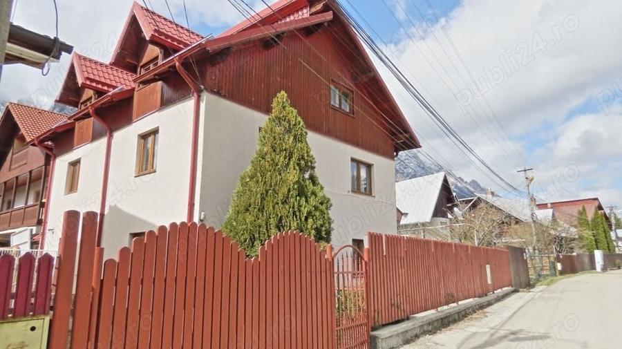 Casă cu 6 camere cu Teren 365 Mp în Zamora