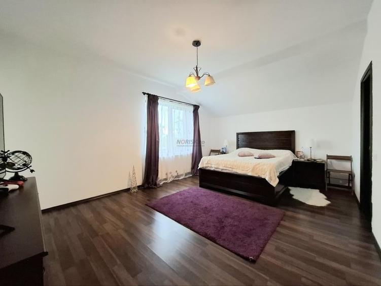 Casă cu 5 camere cu Teren 550 Mp în Corbeanca