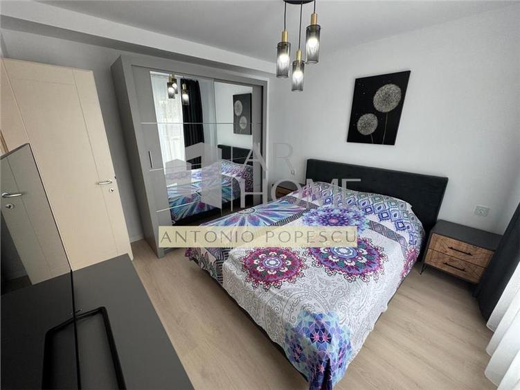 Duplex cu 4 camere cu Canalizare în Central