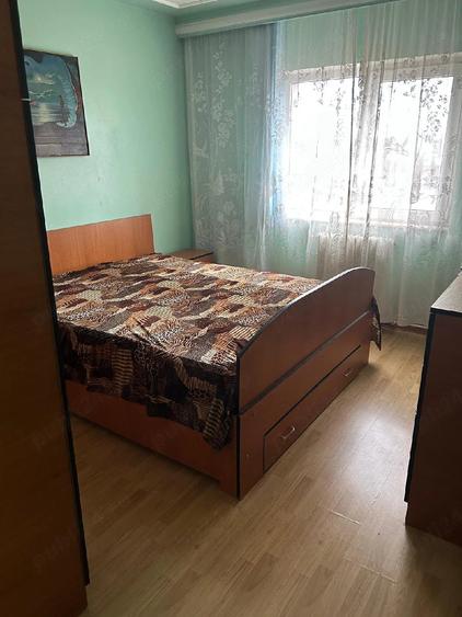 Apartament cu 4 camere decomandat în Radu Negru