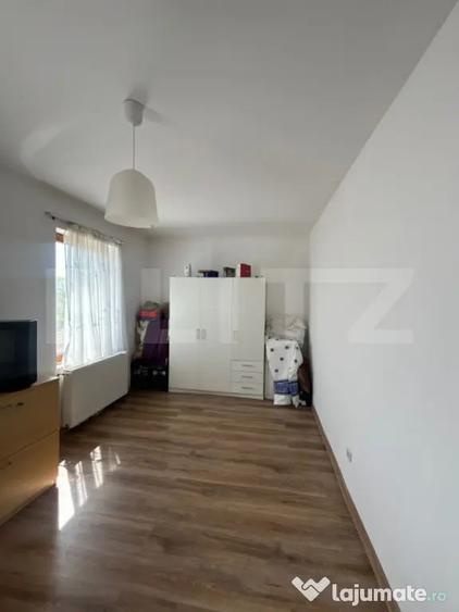 Casă cu 5 camere cu Teren 1000 Mp în Central