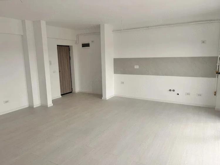 Garsonieră semidecomandată în Central