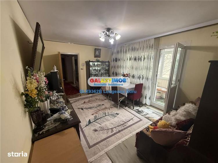 Apartament cu 4 camere semidecomandat, mobilat în Berceni