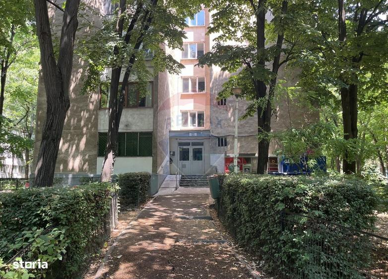 Apartament cu 2 camere decomandat în Alexandru Obregia