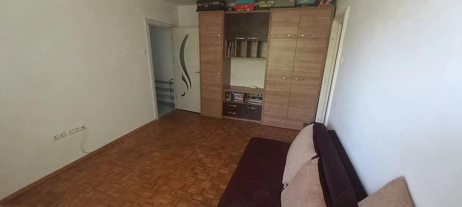 Apartament cu 2 camere semidecomandat în Decebal
