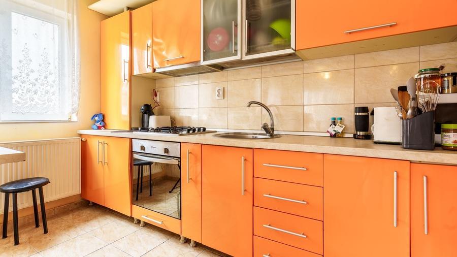 Apartament cu 2 camere semidecomandat, mobilat în Florești — fotografia 3