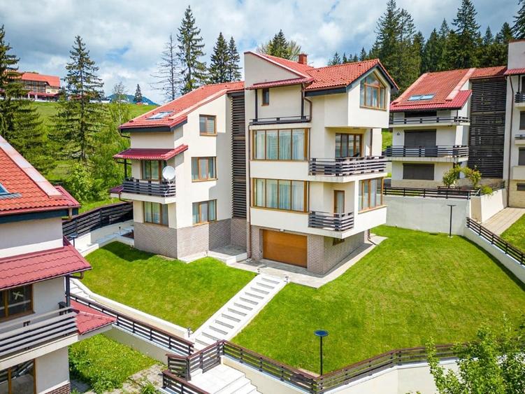 Casă cu 6 camere cu Teren 461 Mp în Central
