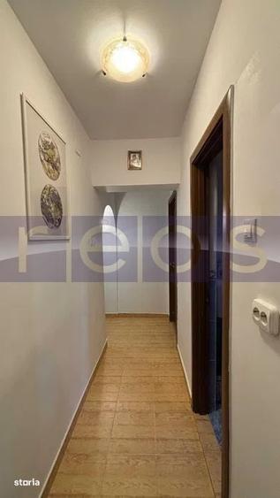 Apartament cu 3 camere semidecomandat în Jiului