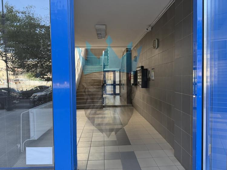 Apartament cu 2 camere decomandat în P-ța Unirii