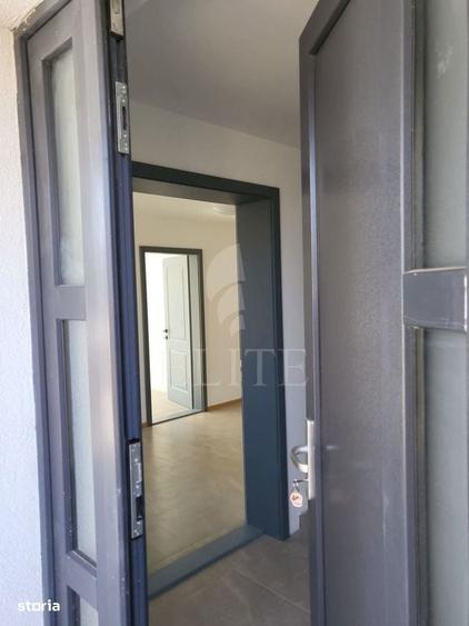 Apartament cu 3 camere semidecomandat în Semicentral