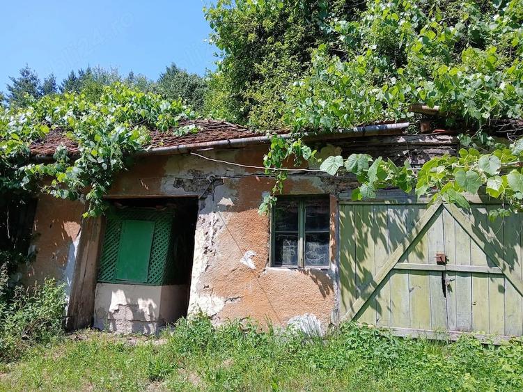 Teren de 4860 mp, în Slatina de Mureș
