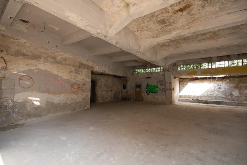 Casă cu 19 camere cu Teren 1725 Mp în Dorobanți
