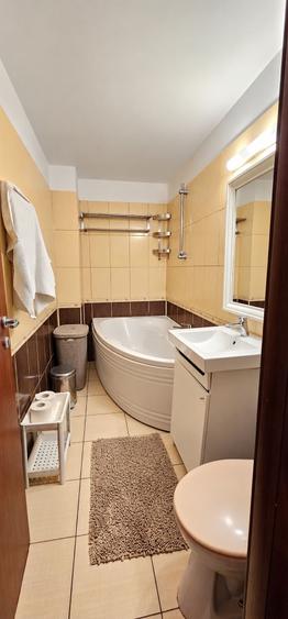 Apartament cu 2 camere decomandat în 13 Septembrie