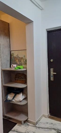 Garsonieră decomandată, mobilată în Central