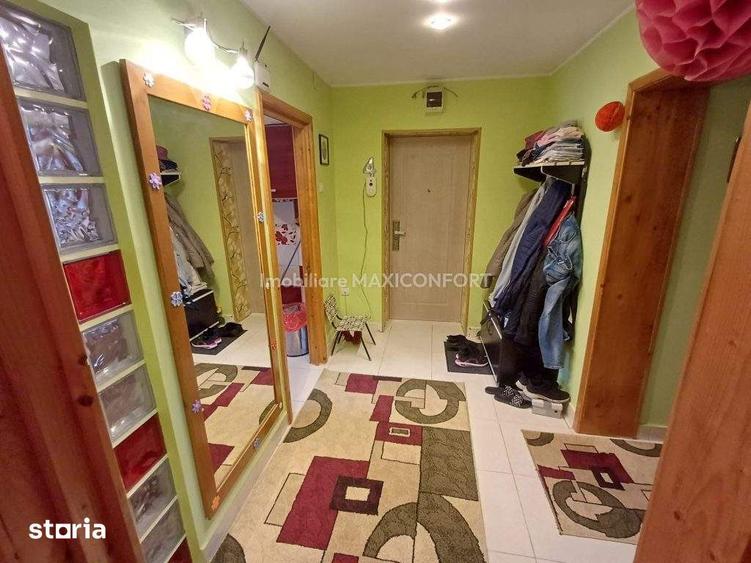 Apartament cu 3 camere în Buzaului