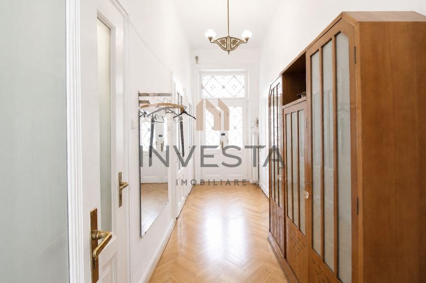 Apartament cu 3 camere semidecomandat, mobilat în Ultracentral