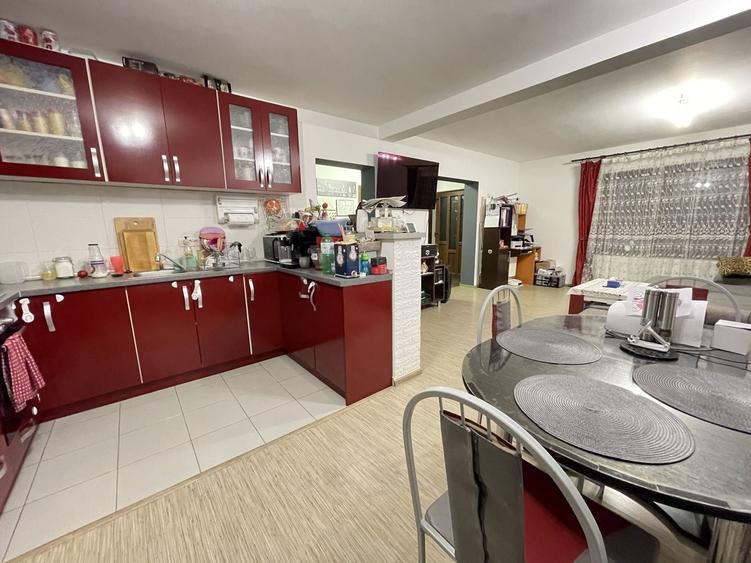 Duplex cu 3 camere cu Canalizare în Săcălaz