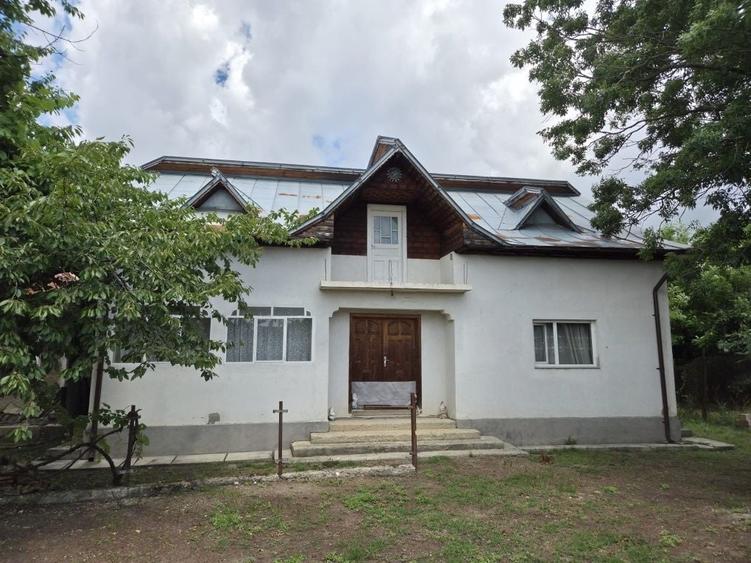 Casă cu 3 camere în Gliganu de Jos