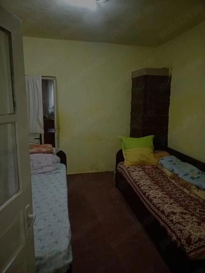 Casă cu 3 camere cu Teren 500 Mp în Central
