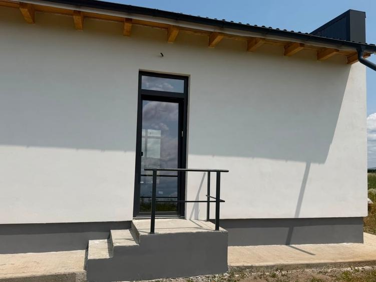 Casă individuală cu 3 camere cu Teren 400 Mp în Dumbrava Roșie