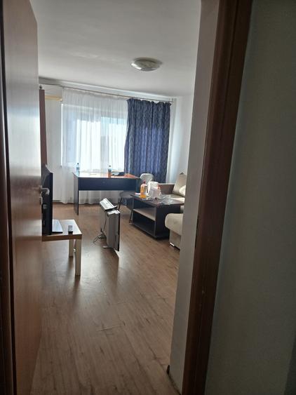 Apartament cu 2 camere decomandat în Albești
