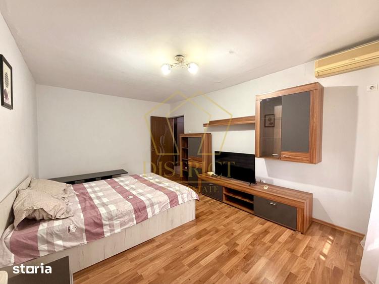 Apartament cu 2 camere decomandat în Complex Studențesc