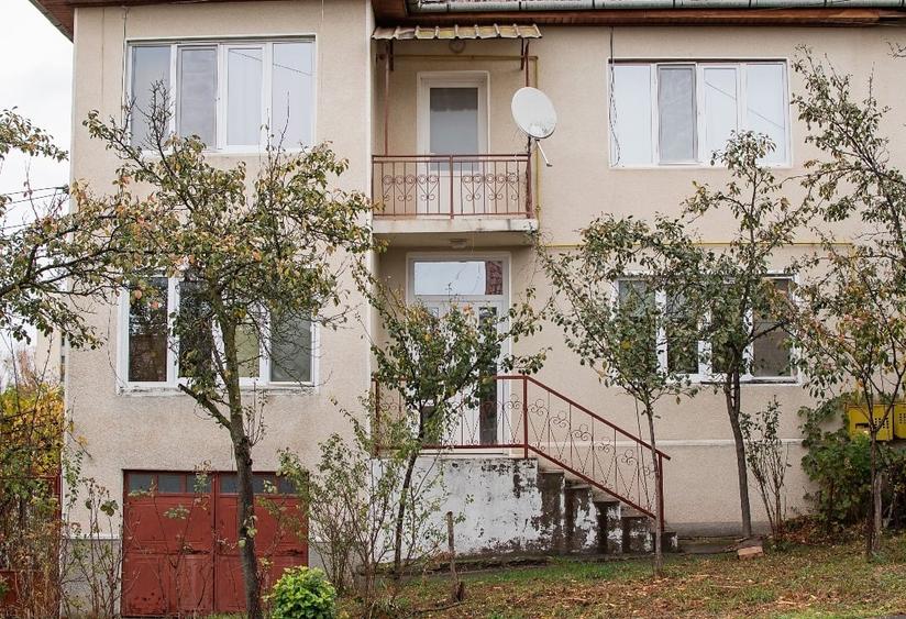 Casă cu 4 camere cu Teren 183 Mp în Central