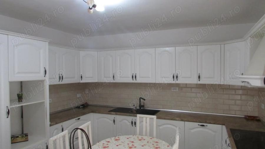 Casă cu 6 camere cu Teren 850 Mp în Ultracentral