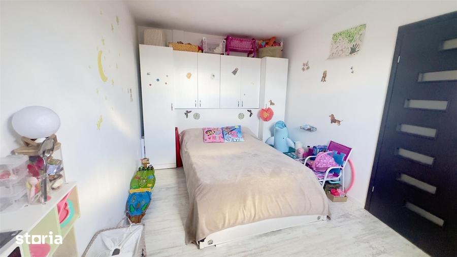 Apartament cu 3 camere în Est