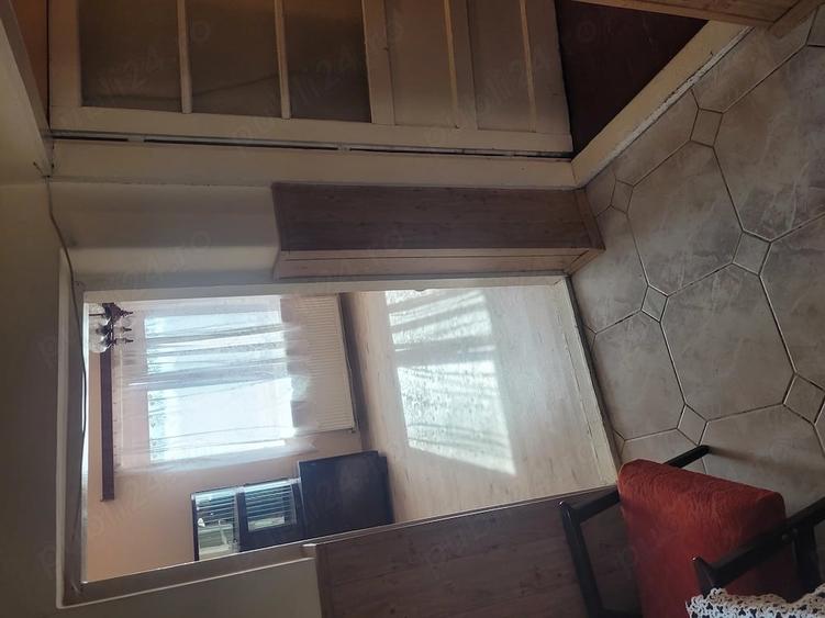 Casă cu 4 camere cu Teren 5650 Mp în Criciova